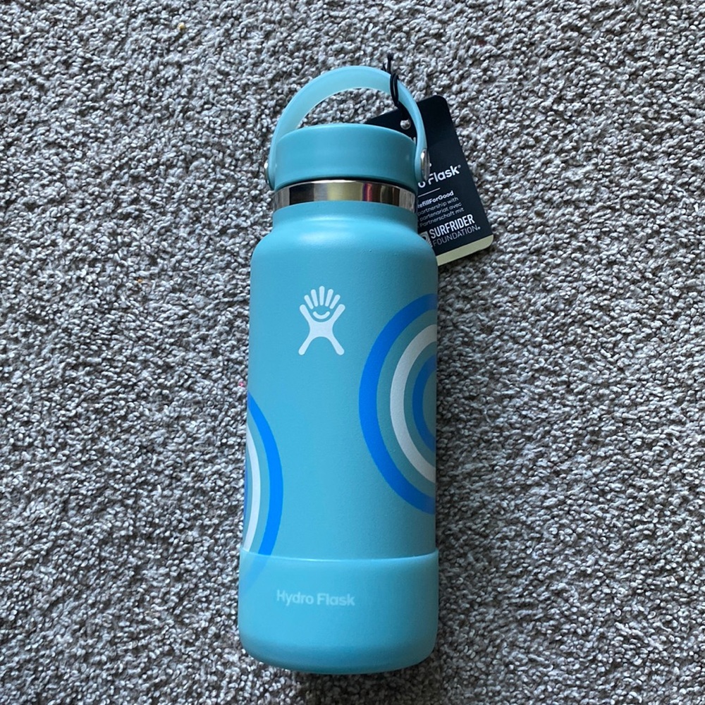 32oz Limited Edition Hydro Flask. NWT